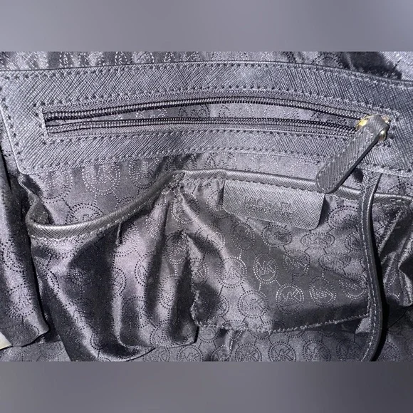 MICHAEL KORS Jet Set Satchel Purse Top Handle - Gold & Black Saffiano Leather - Picture 8 of 15